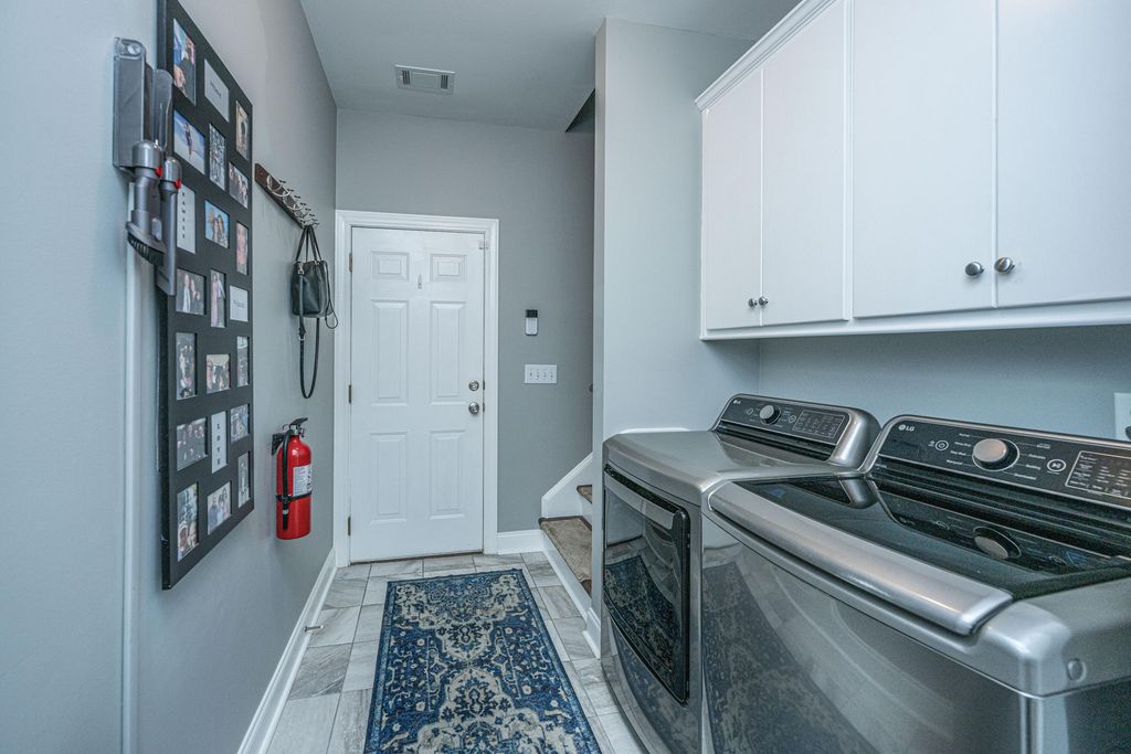 Image 20 of property listing at 102 Amen Corner, Summerville, SC 29483