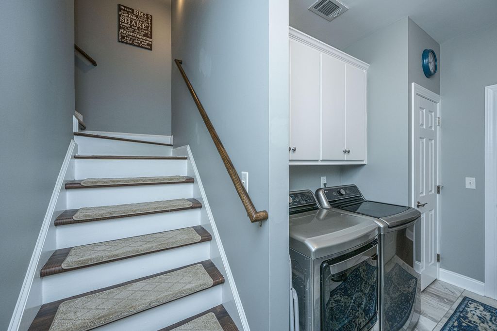 Image 21 of property listing at 102 Amen Corner, Summerville, SC 29483