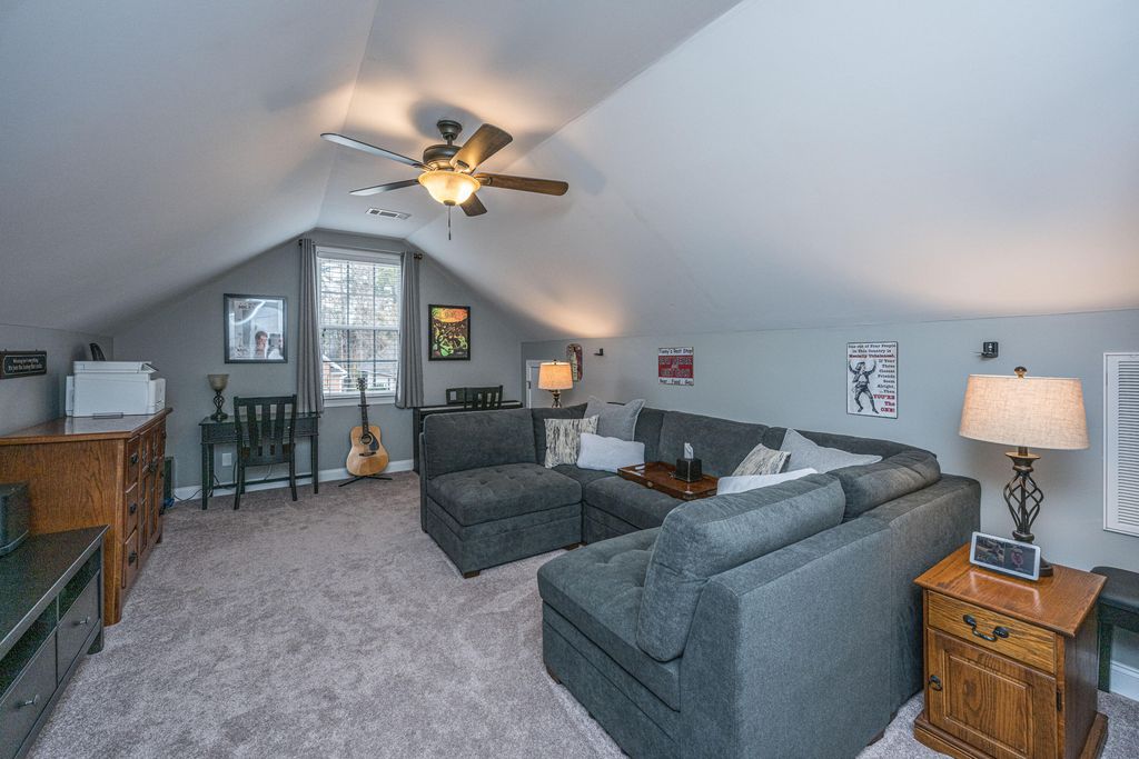 Image 22 of property listing at 102 Amen Corner, Summerville, SC 29483