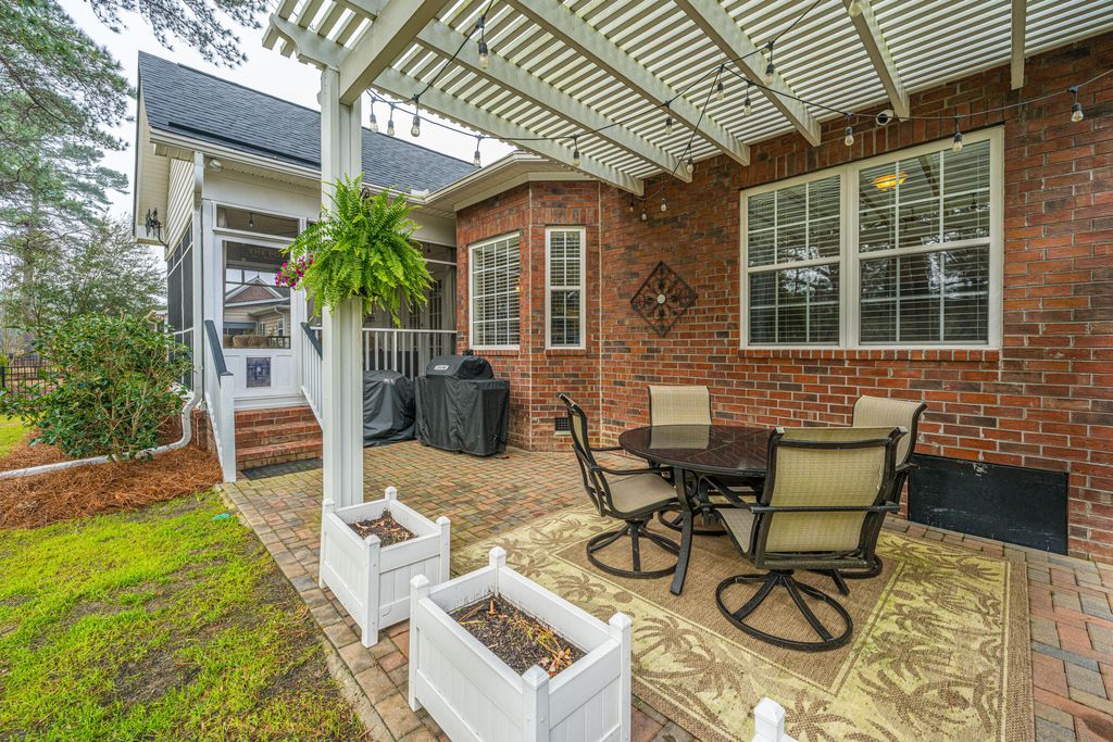 Image 26 of property listing at 102 Amen Corner, Summerville, SC 29483
