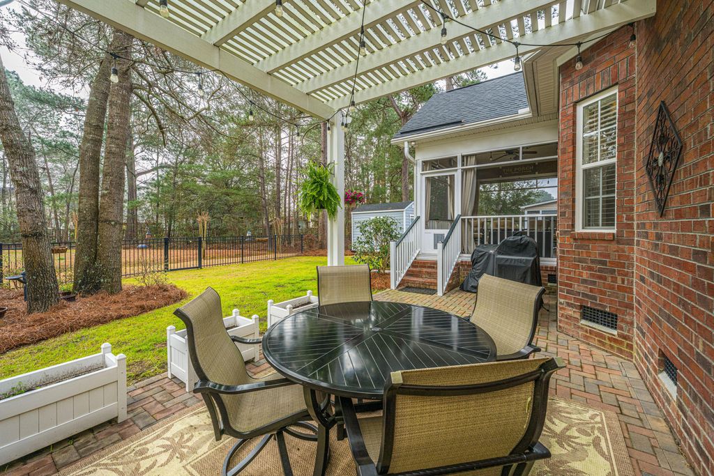 Image 28 of property listing at 102 Amen Corner, Summerville, SC 29483