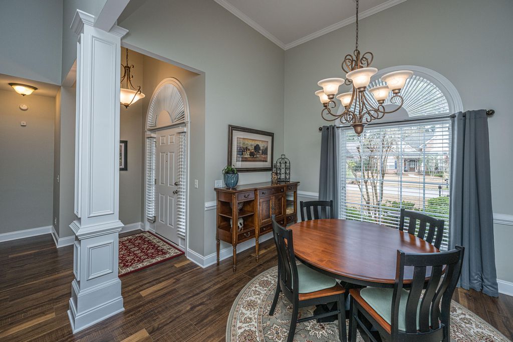 Image 4 of property listing at 102 Amen Corner, Summerville, SC 29483