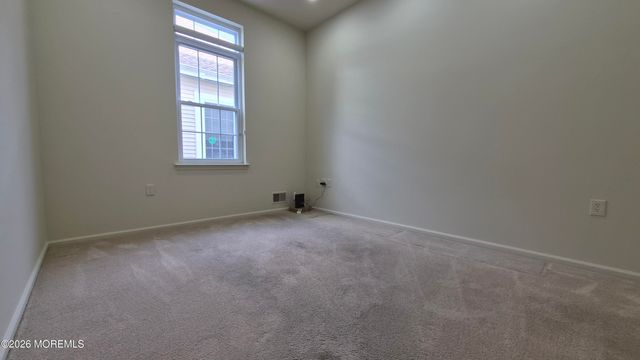 6 Saint Andrews Road, Jackson, NJ 08527