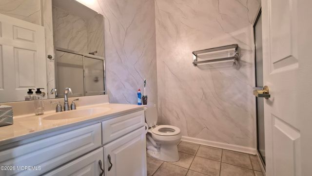 6 Saint Andrews Road, Jackson, NJ 08527