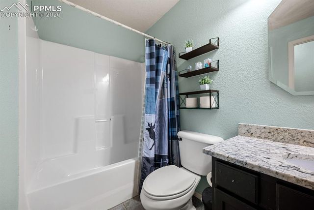 965 N Cimarron Drive, Pueblo, CO 81007