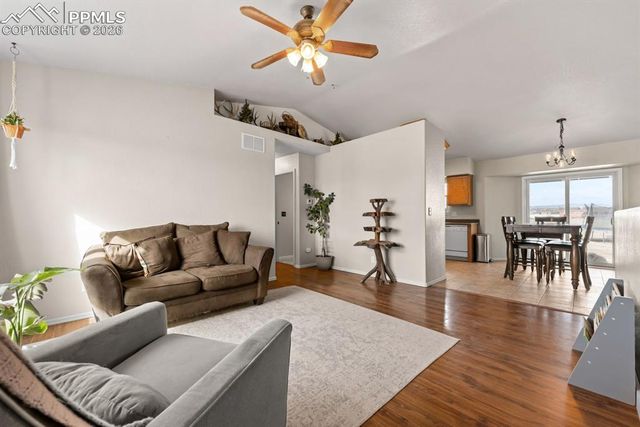 965 N Cimarron Drive, Pueblo, CO 81007