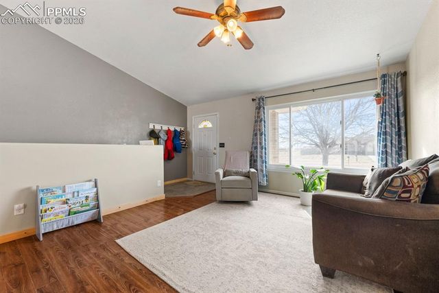 965 N Cimarron Drive, Pueblo, CO 81007