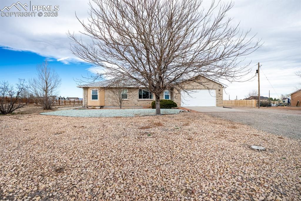 965 N Cimarron Drive, Pueblo, CO 81007