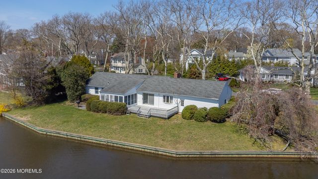 25 Buttonwood Drive, Fair Haven, NJ 07704