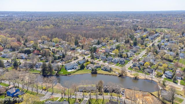 25 Buttonwood Drive, Fair Haven, NJ 07704