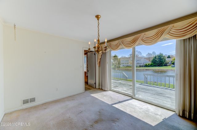 25 Buttonwood Drive, Fair Haven, NJ 07704