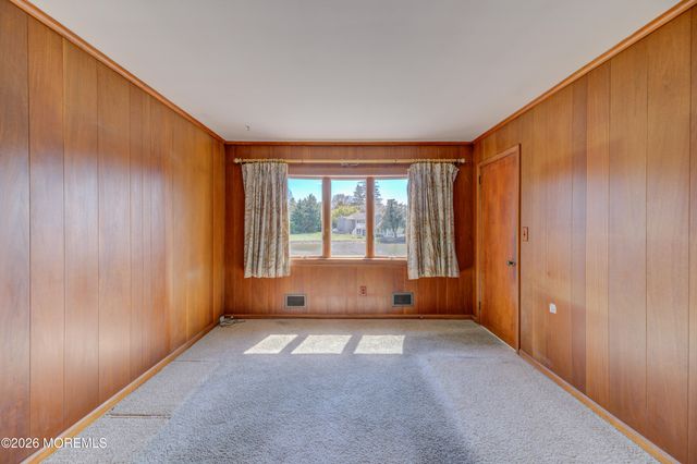 25 Buttonwood Drive, Fair Haven, NJ 07704