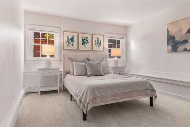 348 Maplewood Ave Apt 1, Portsmouth, NH 03801