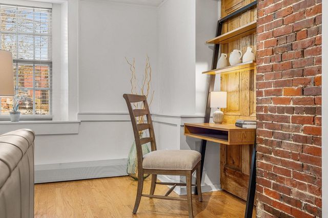 348 Maplewood Ave Apt 1, Portsmouth, NH 03801
