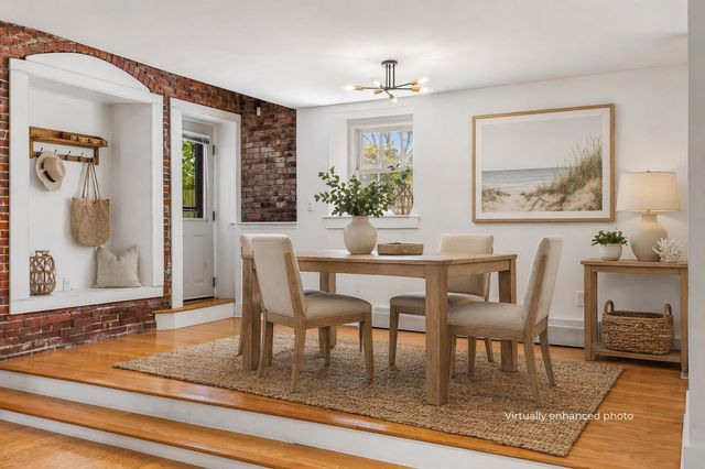 348 Maplewood Ave Apt 1, Portsmouth, NH 03801