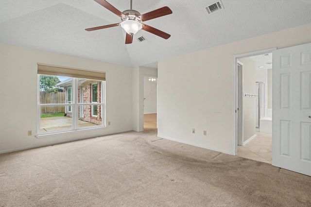 2004 Aberdeen Drive, League City, TX 77573