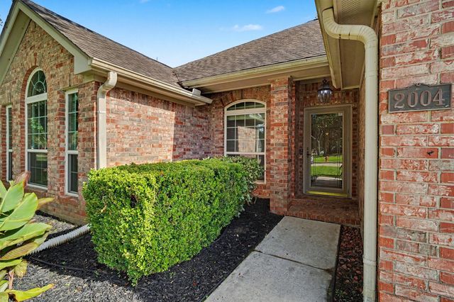 2004 Aberdeen Drive, League City, TX 77573