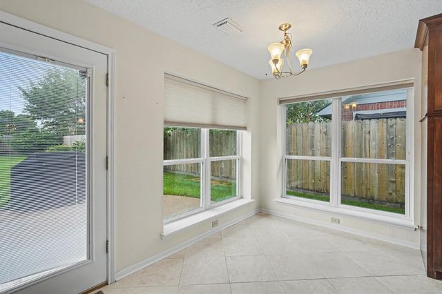 2004 Aberdeen Drive, League City, TX 77573