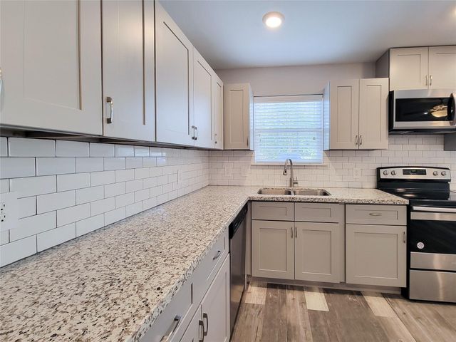 7202 Sandle Street A, Houston, TX 77088