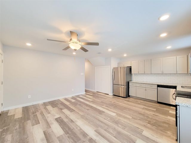 7202 Sandle Street A, Houston, TX 77088