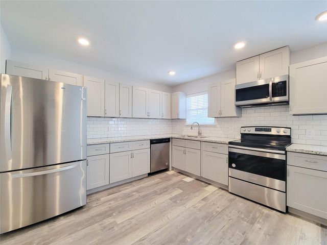 7202 Sandle Street A, Houston, TX 77088
