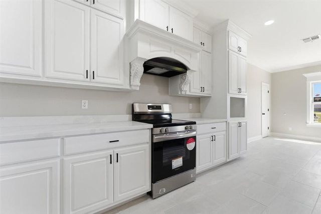 6825 Bonne Meadow Lane, Lake Charles, LA 70605