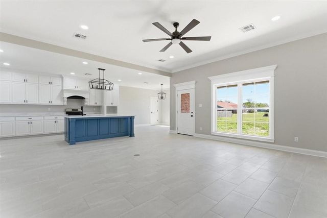 6825 Bonne Meadow Lane, Lake Charles, LA 70605