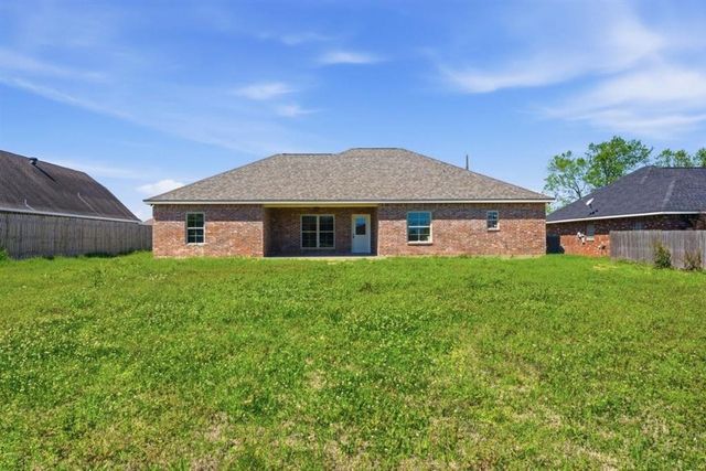 6825 Bonne Meadow Lane, Lake Charles, LA 70605