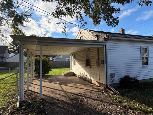 909 E Lawrence Street, Mishawaka, IN 46545