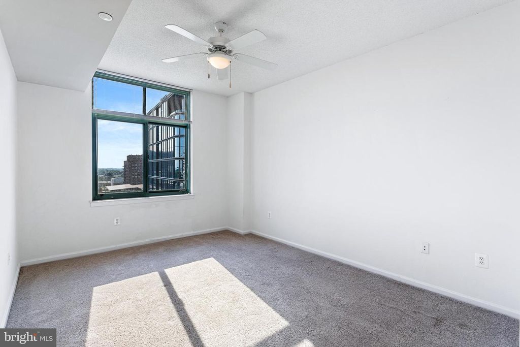11700 OLD GEORGETOWN #1012, Rockville, MD 20852