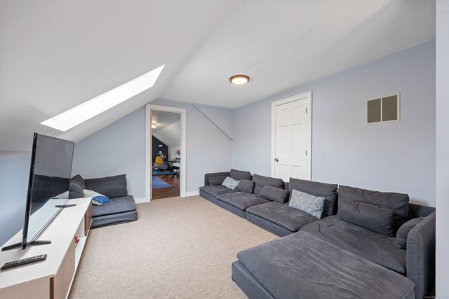 33 Justine Drive, North Haven, CT 06473