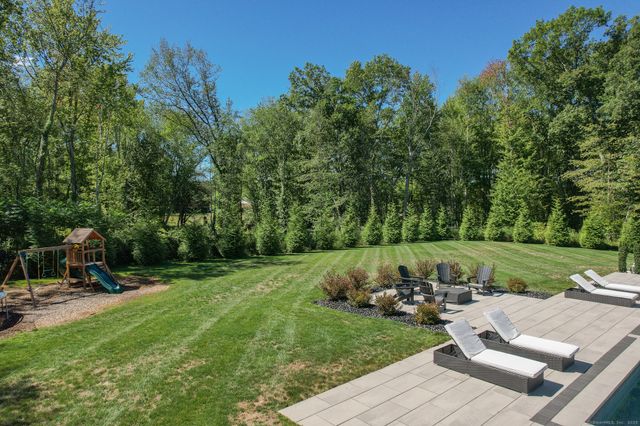 33 Justine Drive, North Haven, CT 06473