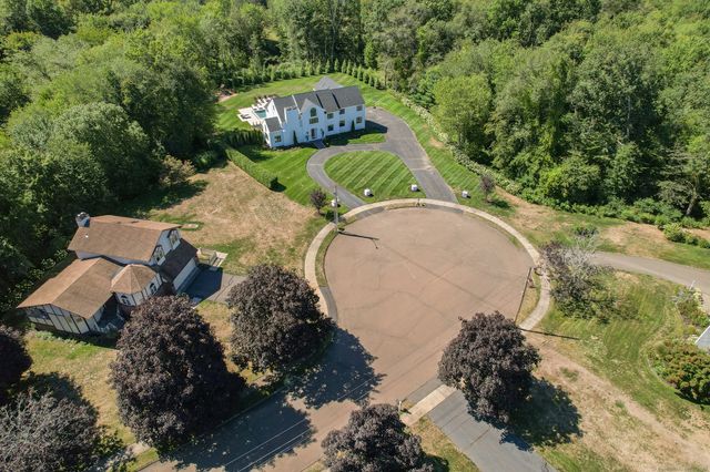 33 Justine Drive, North Haven, CT 06473