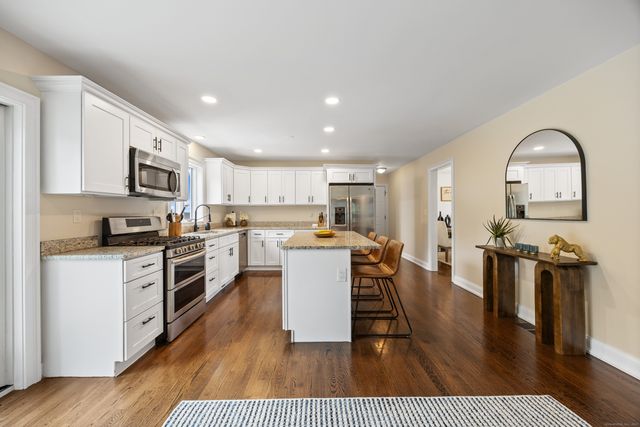 33 Justine Drive, North Haven, CT 06473