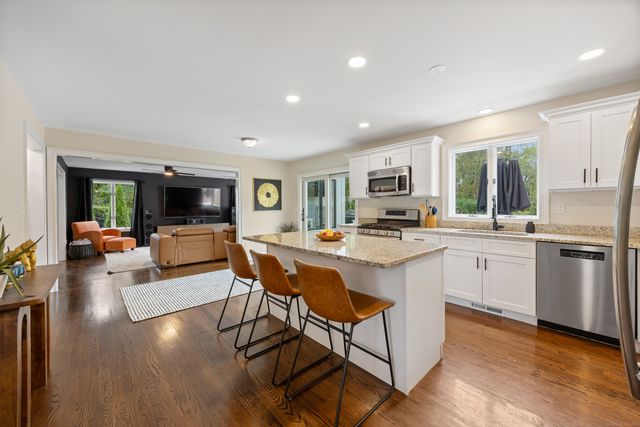 33 Justine Drive, North Haven, CT 06473