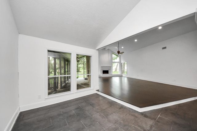 4126 Pecan Bend Drive, Richmond, TX 77406