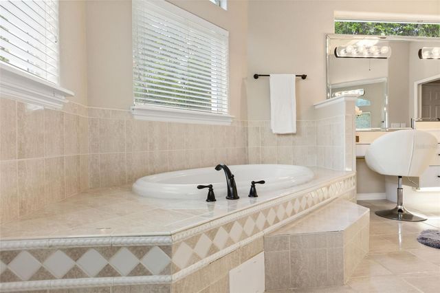 15900 ACORN CIRCLE, Tavares, FL 32778