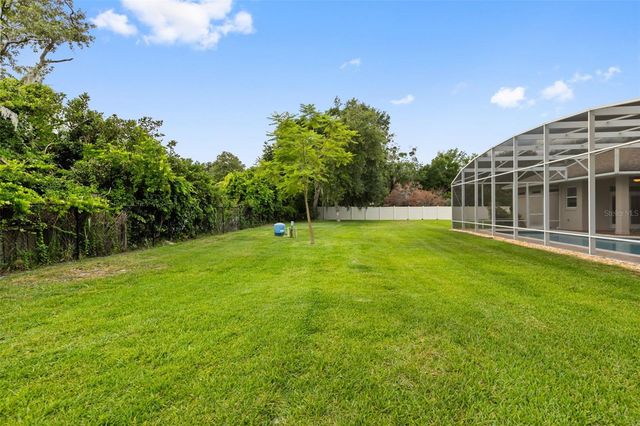15900 ACORN CIRCLE, Tavares, FL 32778