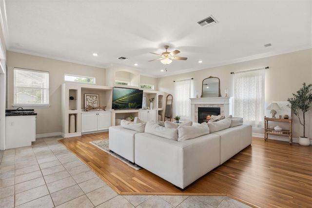 15900 ACORN CIRCLE, Tavares, FL 32778