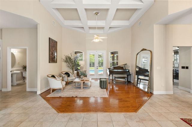 15900 ACORN CIRCLE, Tavares, FL 32778