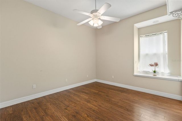 15900 ACORN CIRCLE, Tavares, FL 32778