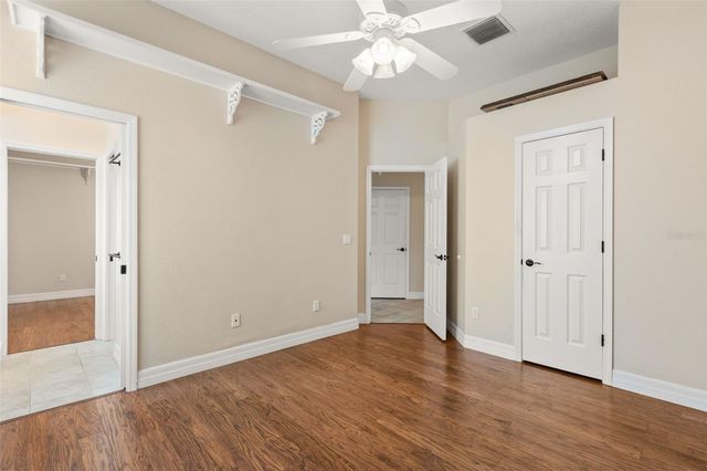 15900 ACORN CIRCLE, Tavares, FL 32778
