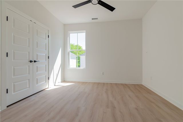 810 S Wood, Fayetteville, AR 72701