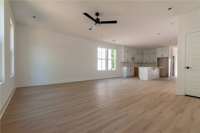 810 S Wood, Fayetteville, AR 72701