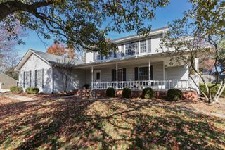 477 Kuhlman Drive, Versailles, KY 40383