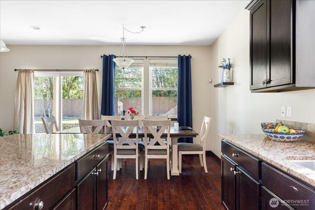2837 SW Fairway Point Drive, Oak Harbor, WA 98277
