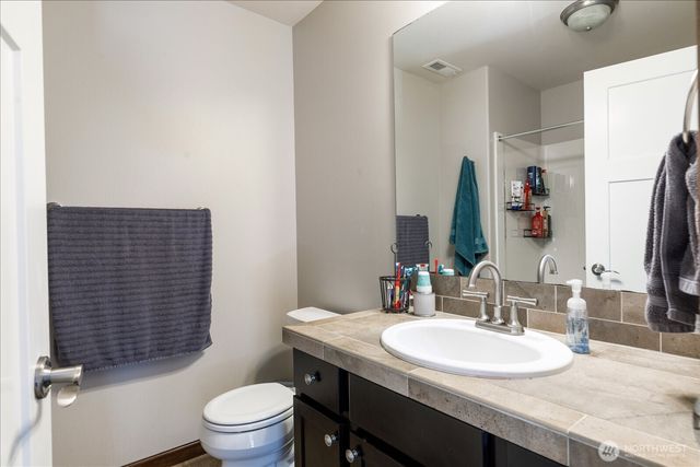 2837 SW Fairway Point Drive, Oak Harbor, WA 98277
