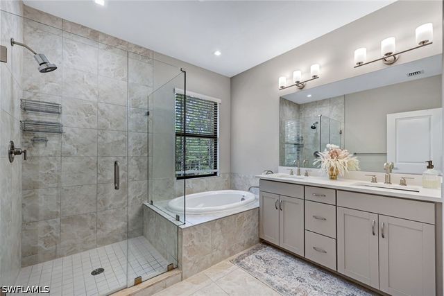7348 Rockefeller DR, Naples, FL 34119