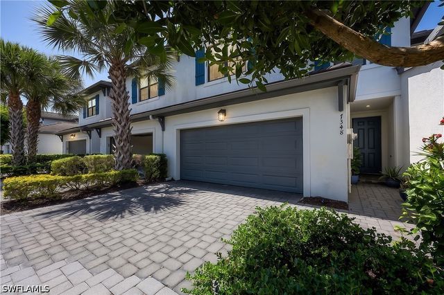 7348 Rockefeller DR, Naples, FL 34119