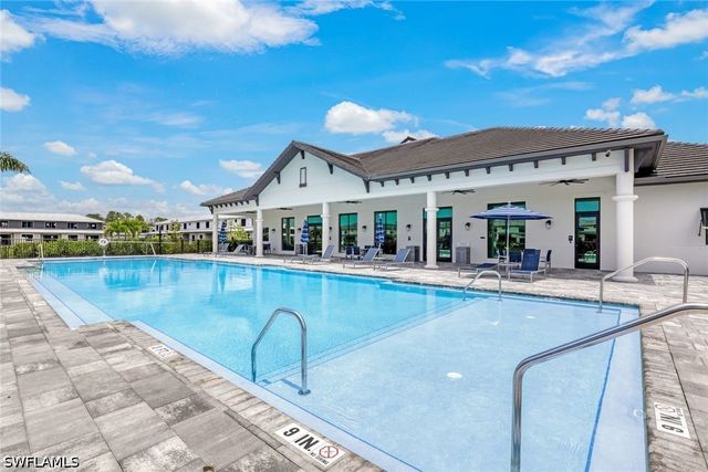 7348 Rockefeller DR, Naples, FL 34119